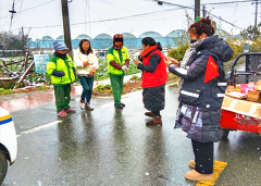 <b>成都市新都区斑竹园街道竹友社区关工委开展温暖过冬走访活动</b>