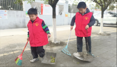 <b>成都市新都区新繁街道民安村关工委开展“小小志愿者·环保小卫士”课后实践</b>