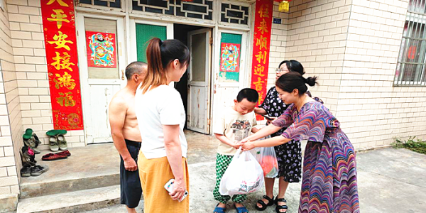 成都市新都区斑竹园街道公益社区关工委开展特殊儿童慰问走访活动
