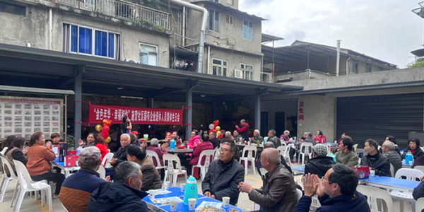 成都市新都区桂湖街道施营社区关工委开展 国有企业退休人员集体生日会