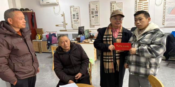 成都市新都区桂湖街道关工委开展 春节慰问困境儿童活动